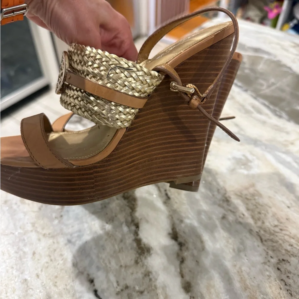 Gorgeous EUC Coach Women's Gold and Tan Wedge Sandals